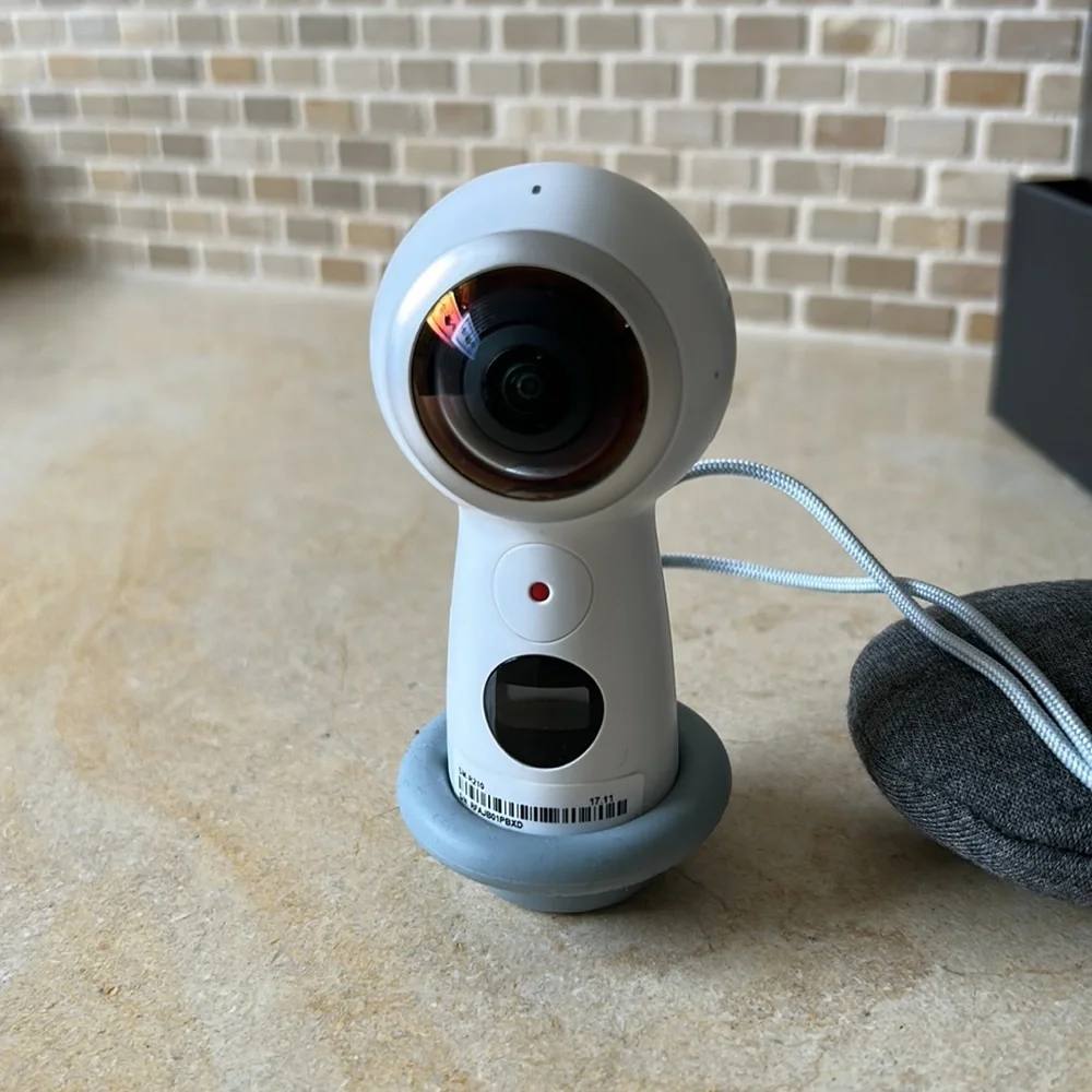 New Samsung Gear360camera.